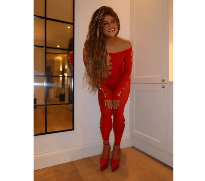 Escorts Kingston upon Hull, England ♥️ VALENTINA DIOR🏳️‍⚧️ 🔞 🥂