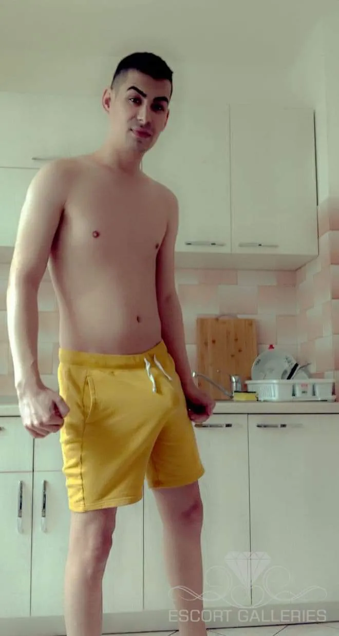 Escorts Munich, Germany AyanXXL