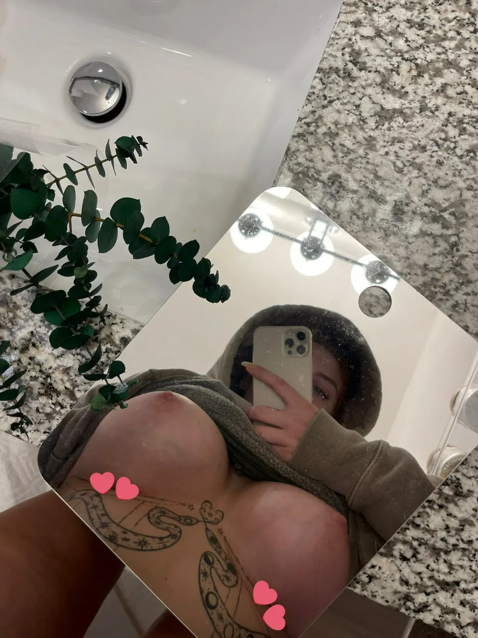 Escorts Abbotsford, British Columbia Vivian