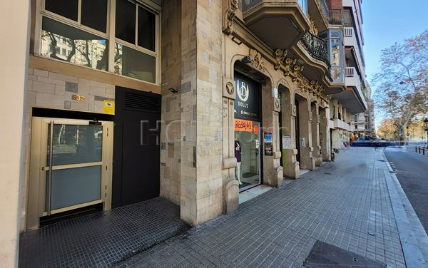 Strip Clubs Barcelona, Spain Oxyzen