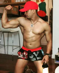 Escorts Hallandale Beach, Florida HANDSOME_BABY