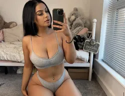 Escorts Regina, Saskatchewan Selena