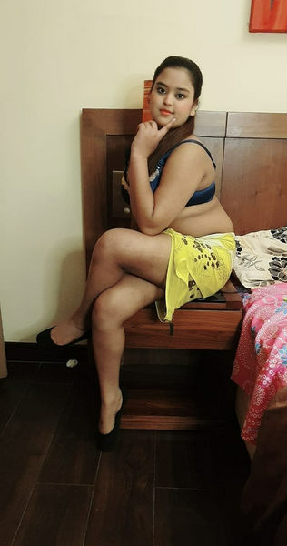 Escorts Al Ain City, United Arab Emirates Sapna Indian Girl