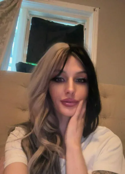 Escorts Hamilton, Ontario ℬ𝓇𝒾𝑒𝓁𝓁𝑒