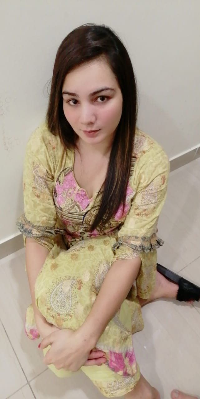 Escorts Dubai, United Arab Emirates Pallavi Punjabi Girl