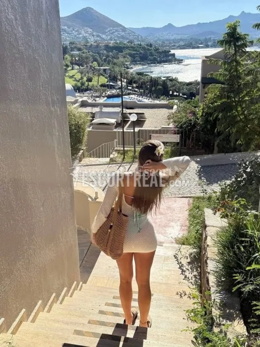 Escorts Milan, Italy (Luisa, agency Miracle)