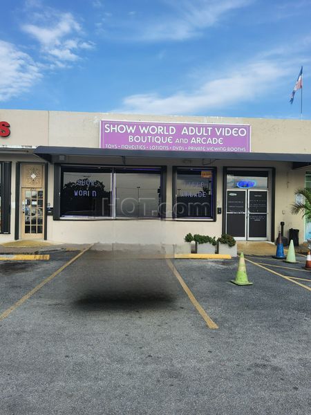 Sex Shops Hollywood, Florida Show World