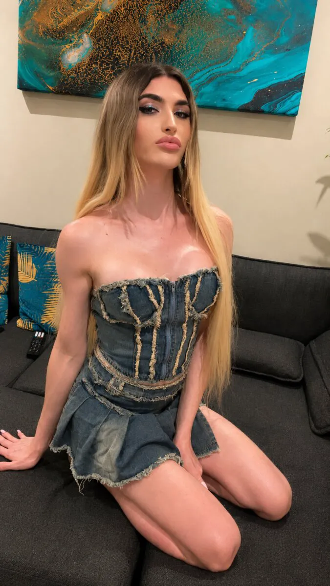 Escorts London, England Anneliese