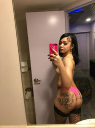 Escorts Knoxville, Tennessee 🔥Exotic Native Latina🔥🍑💦💦 Fresh Out The Shower 🛀 Wet Juicy 🔥 Warm 🐱 Come Bend Me Or Let Me Ride You 😜  24 -