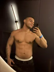 Escorts Singapore, Singapore JhonatanPaisa