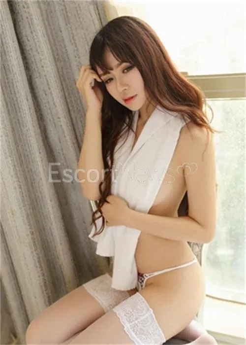 Escorts United Arab Emirates Yuna