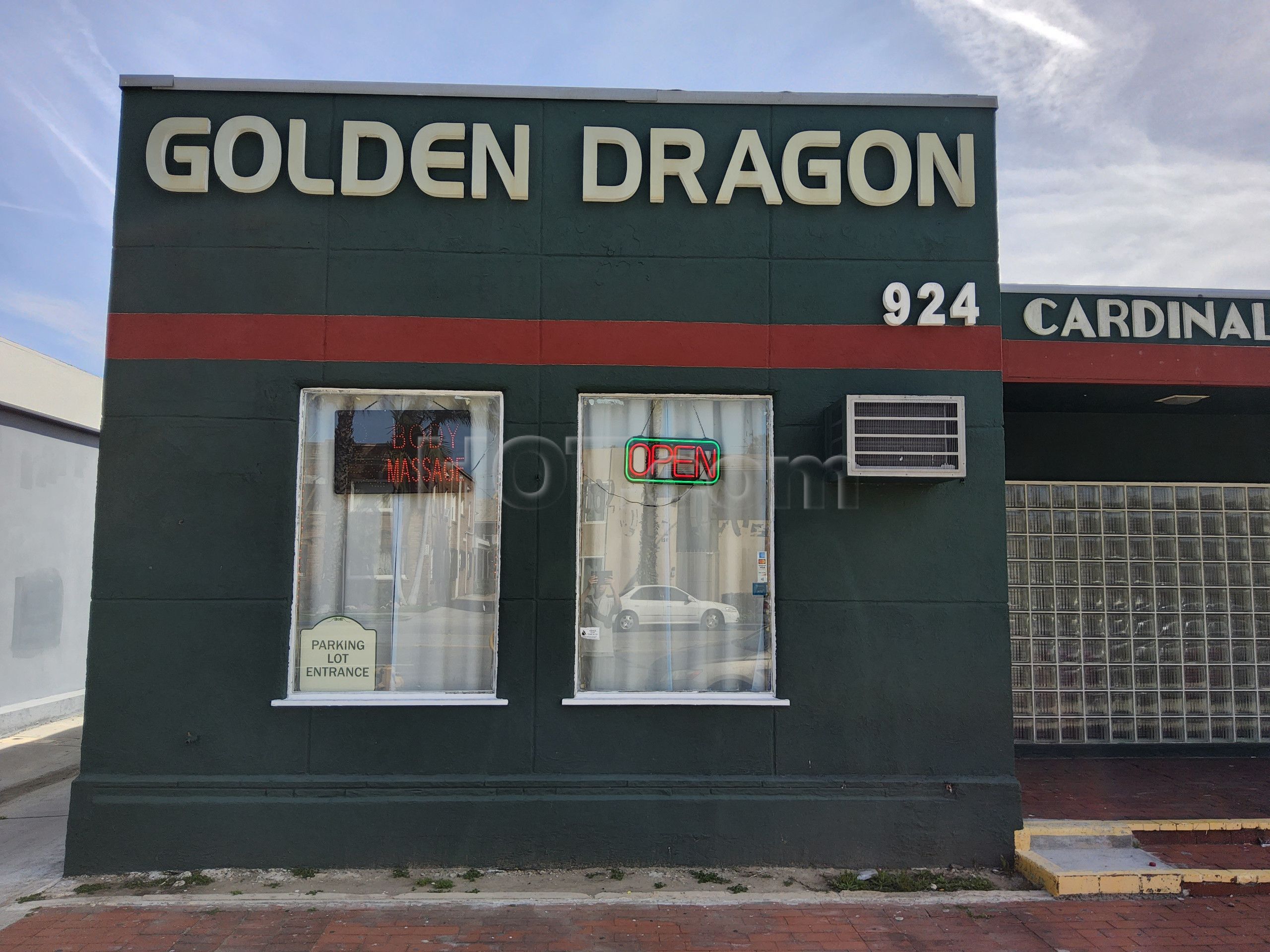 Long Beach, California Golden Dragon Spa