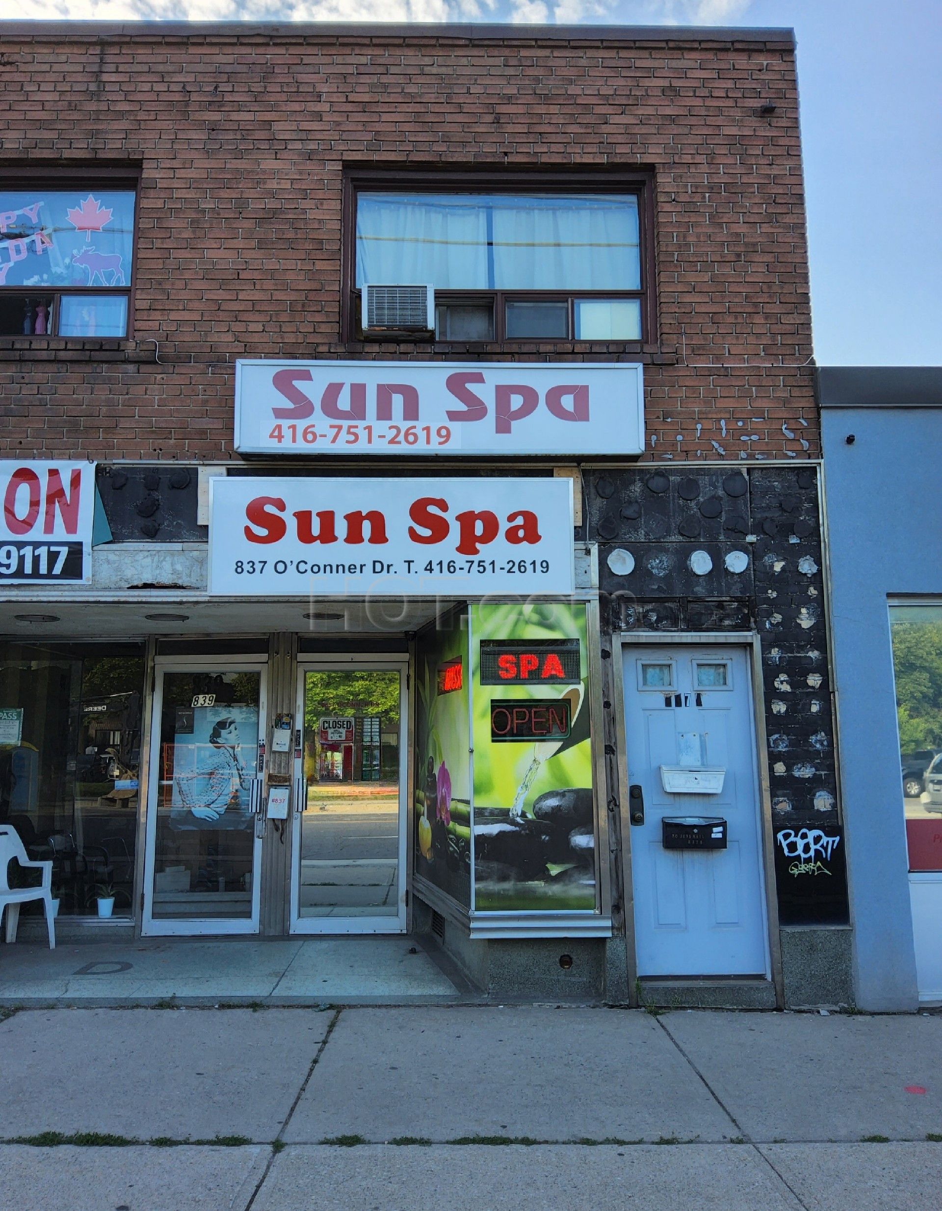 Toronto, Ontario Sun Spa