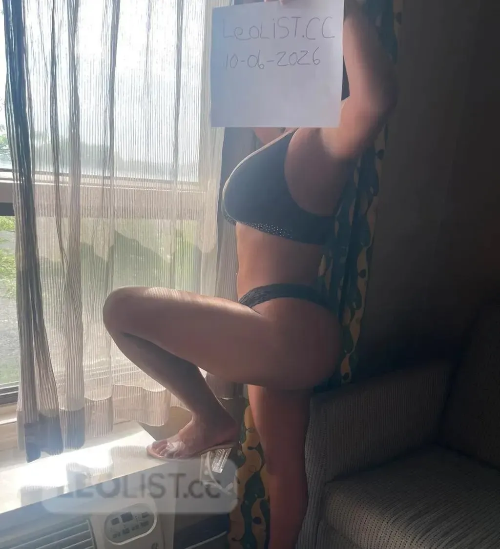 Escorts Cambridge, Ontario Avni