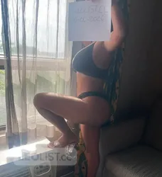 Escorts Cambridge, Ontario Avni