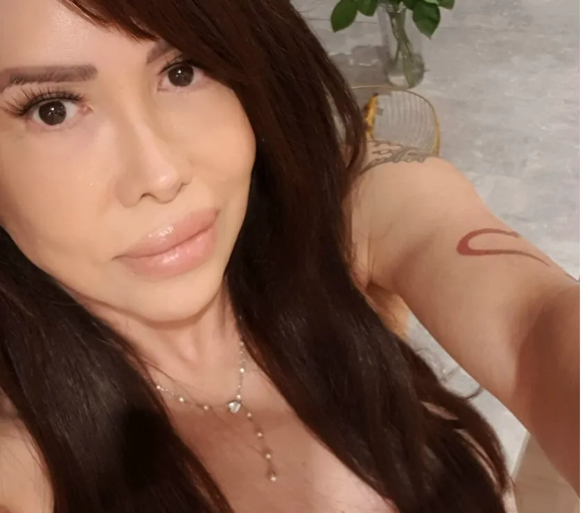 Escorts Reading, England BEAUTIFUL MEXICAN TS MICHELLE