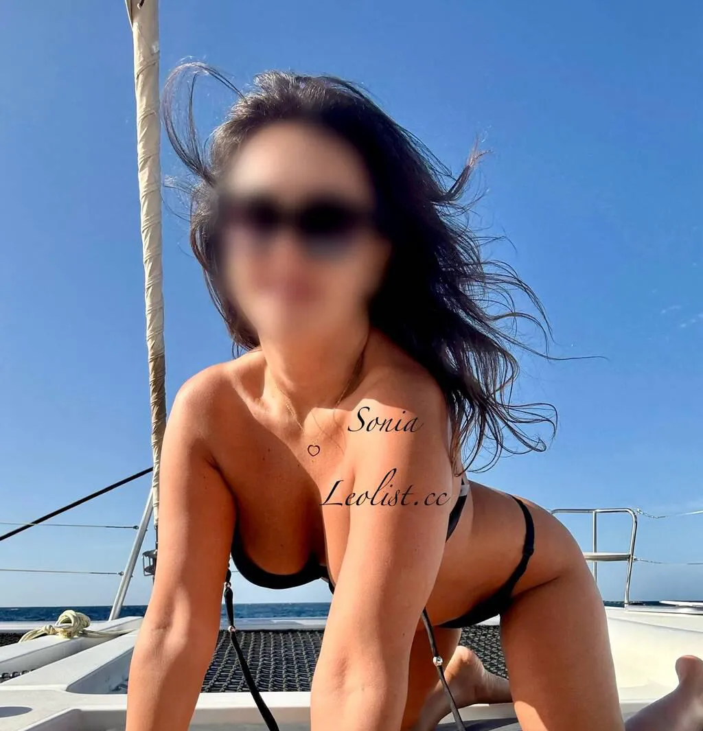 Escorts Toronto, Ontario Sonia