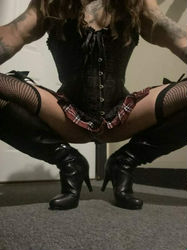 Escorts Morgantown, West Virginia Need to relax ? I’m here to take it all away ! Let’s party &play