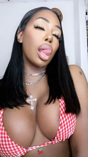 Escorts Toronto, Ontario Aminadior
