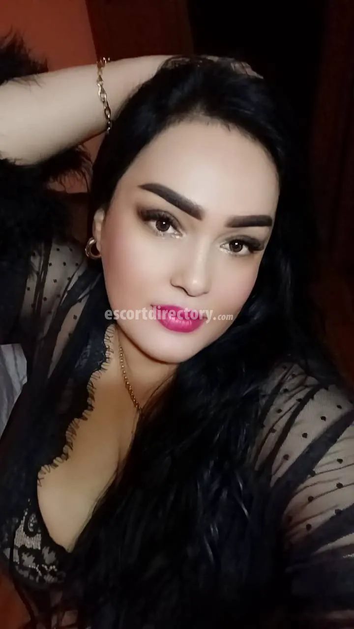 Escorts Manama, Bahrain Madina
