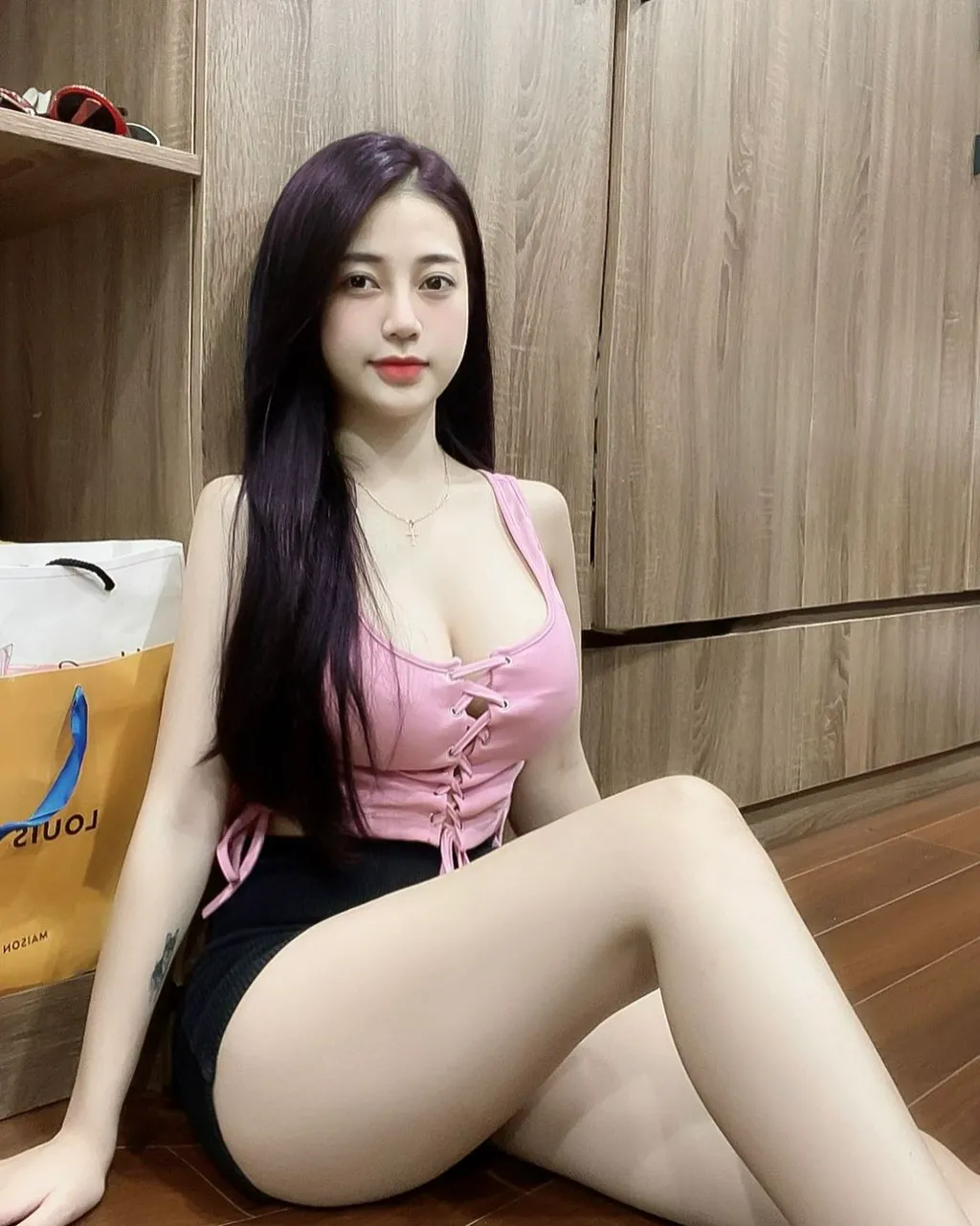 Escorts Jakarta, Indonesia Anggi