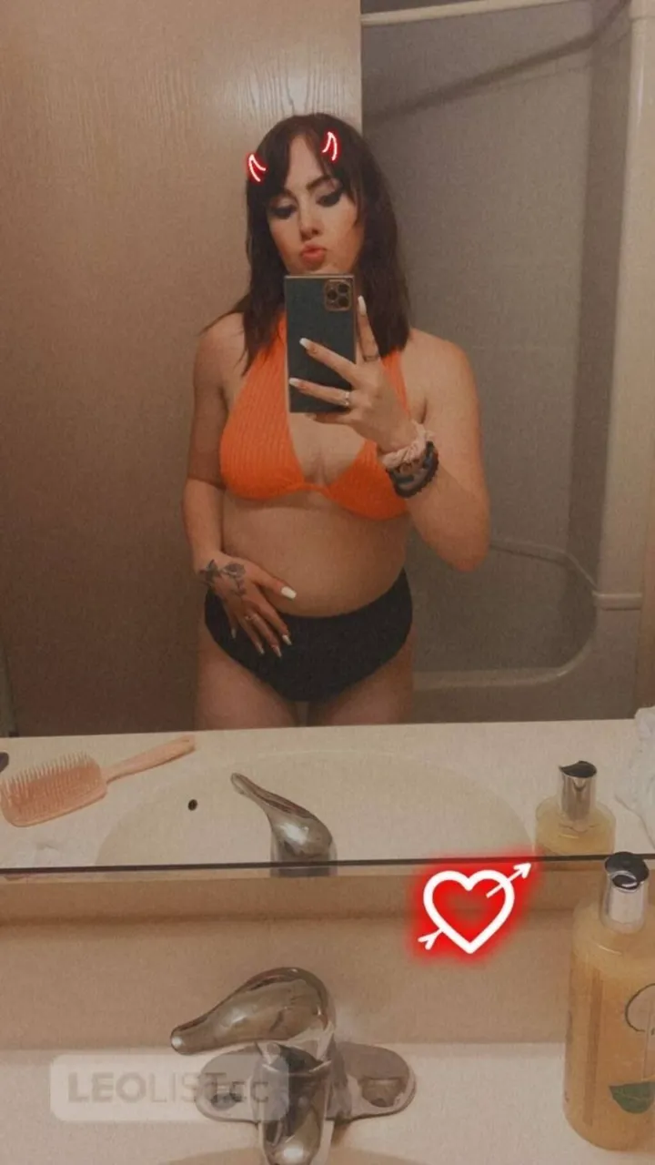 Escorts Windsor, Ontario Raven