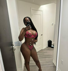 Escorts Abbotsford, British Columbia AAA sexy ebony come have a taste of this sweet cherry