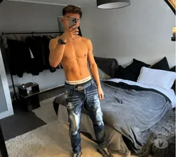 Escorts Edinburgh, Scotland WASIAN TWINK DELIGHT