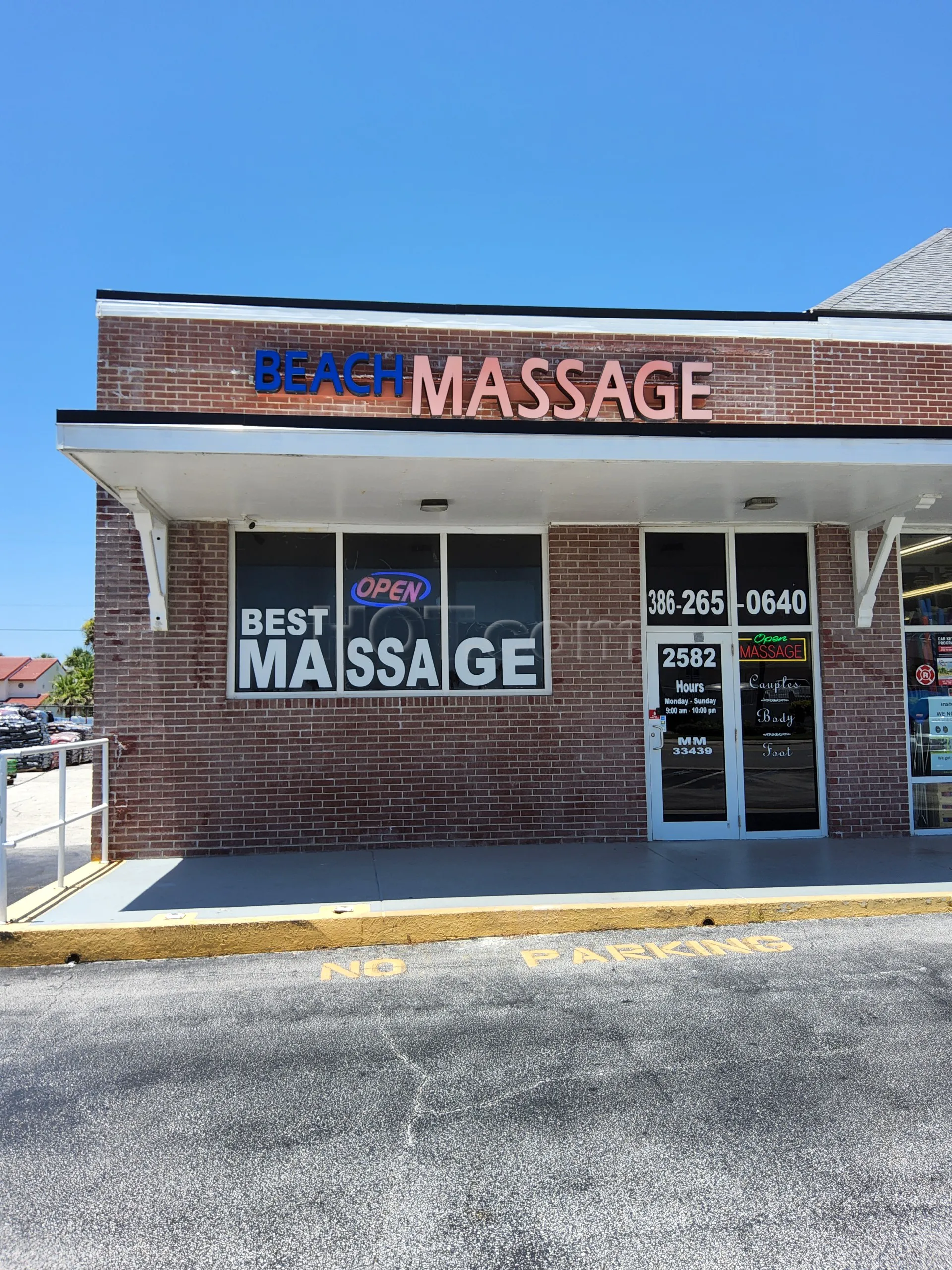 Daytona Beach, Florida Beach Massage and Spa