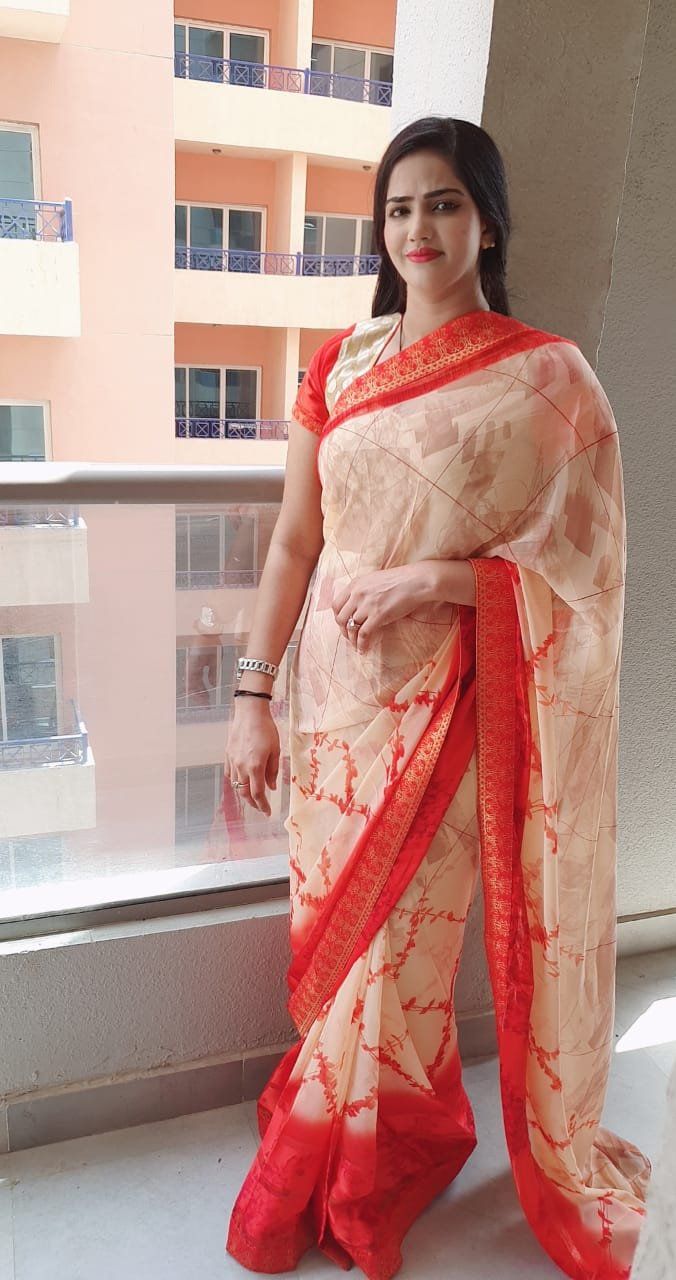 Escorts Dubai, United Arab Emirates Nandini Sexy