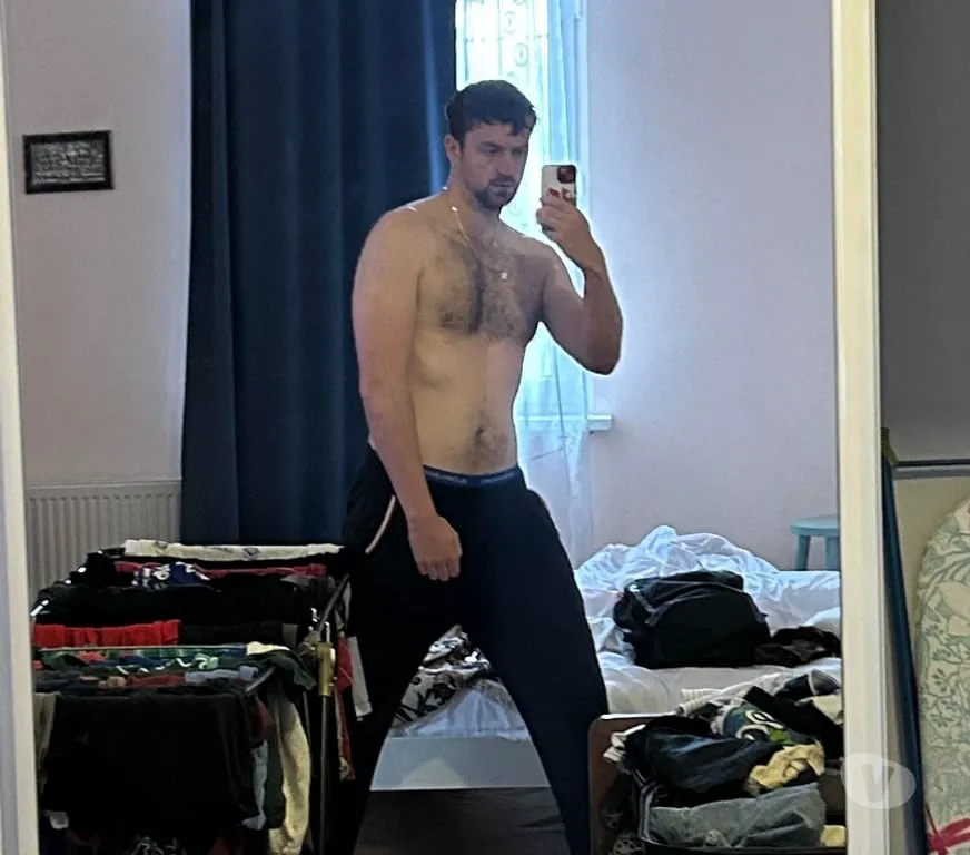Escorts London, England Tall masc nice fit guy - regular would be great too
