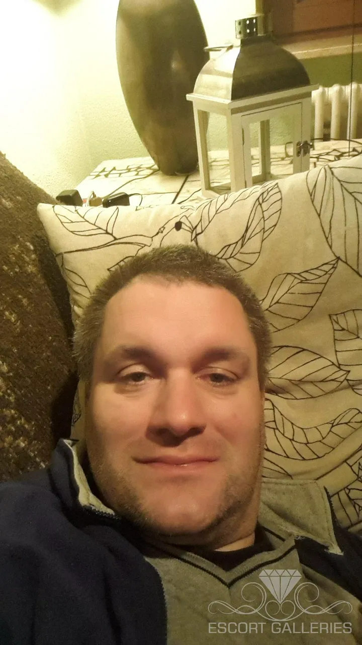 Escorts Freiburg, Germany Fetisch-BikerEM