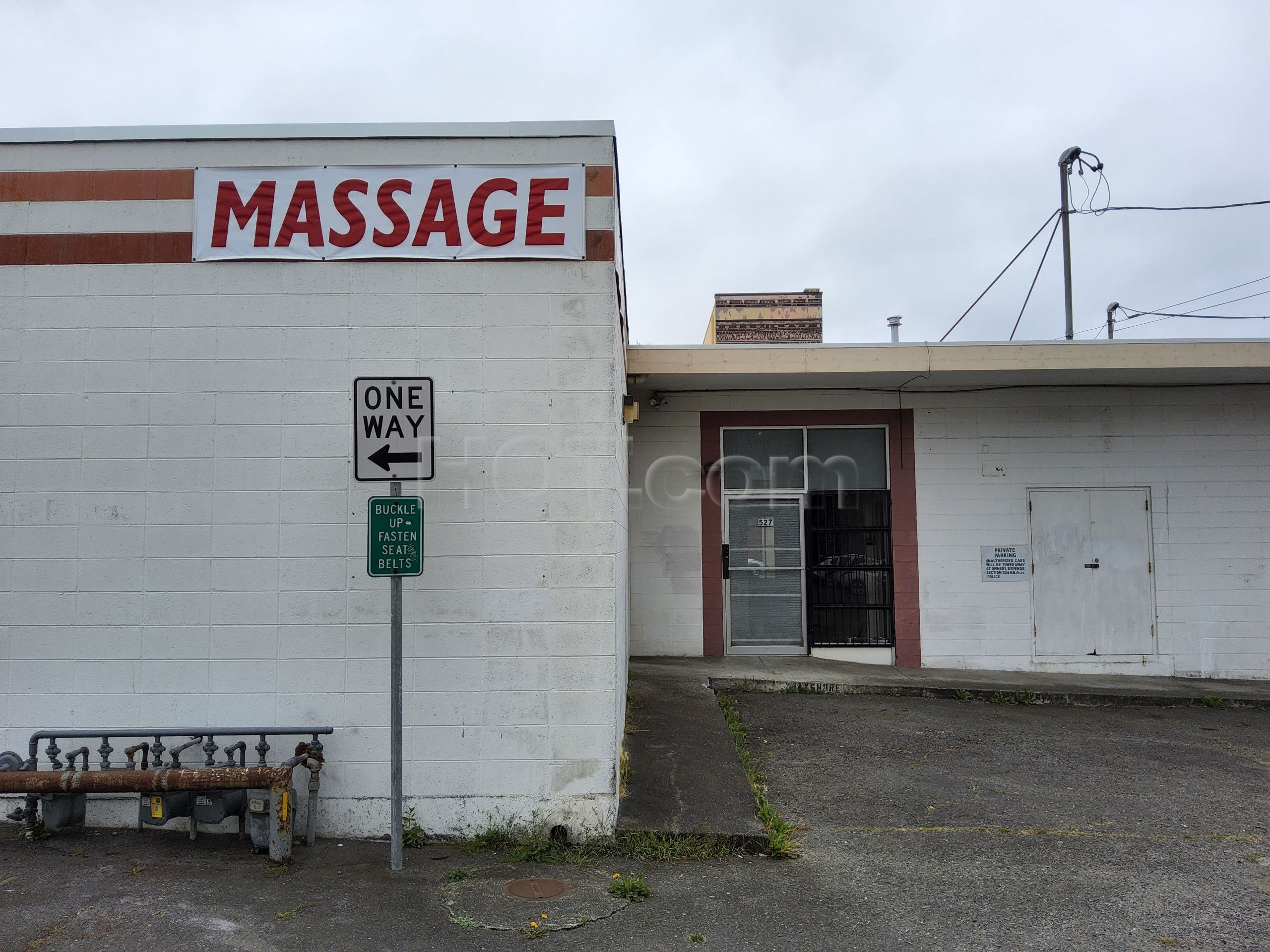 Eureka, California Sunny Massage