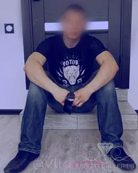 Escorts Kyiv, Ukraine Vlad