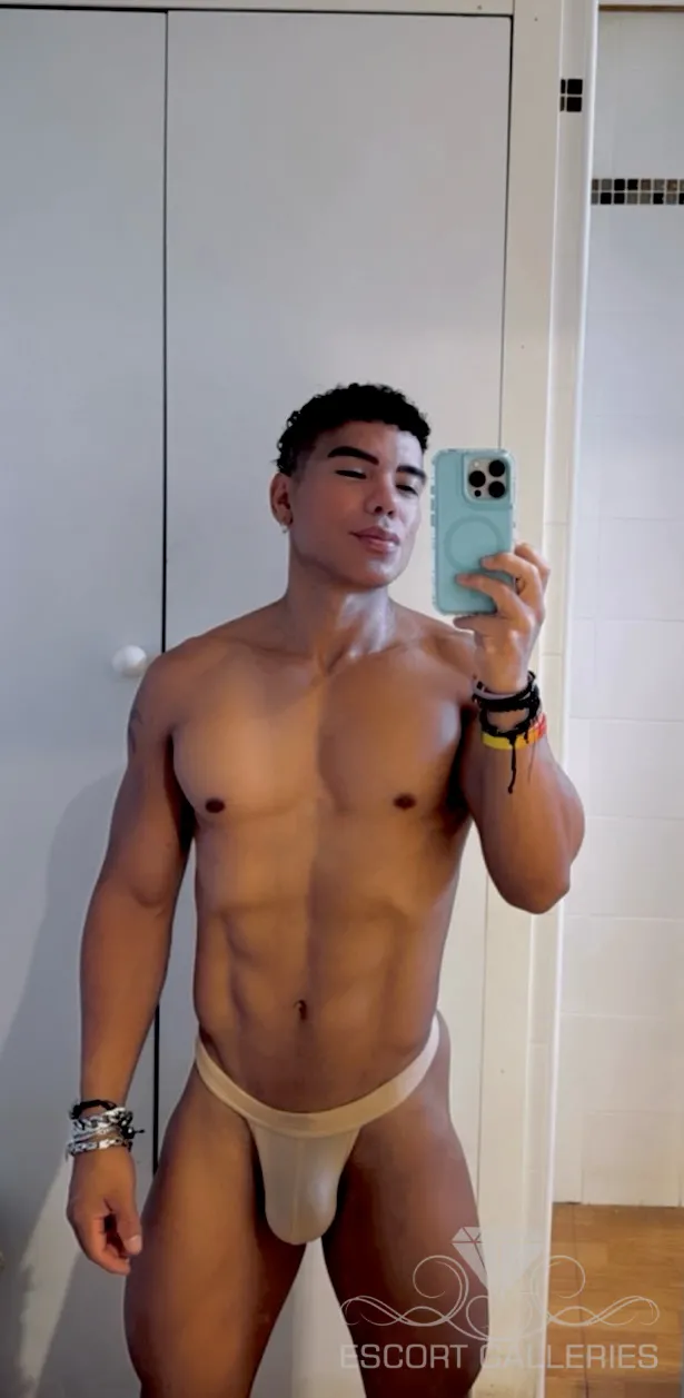 Escorts Berlin, Germany null