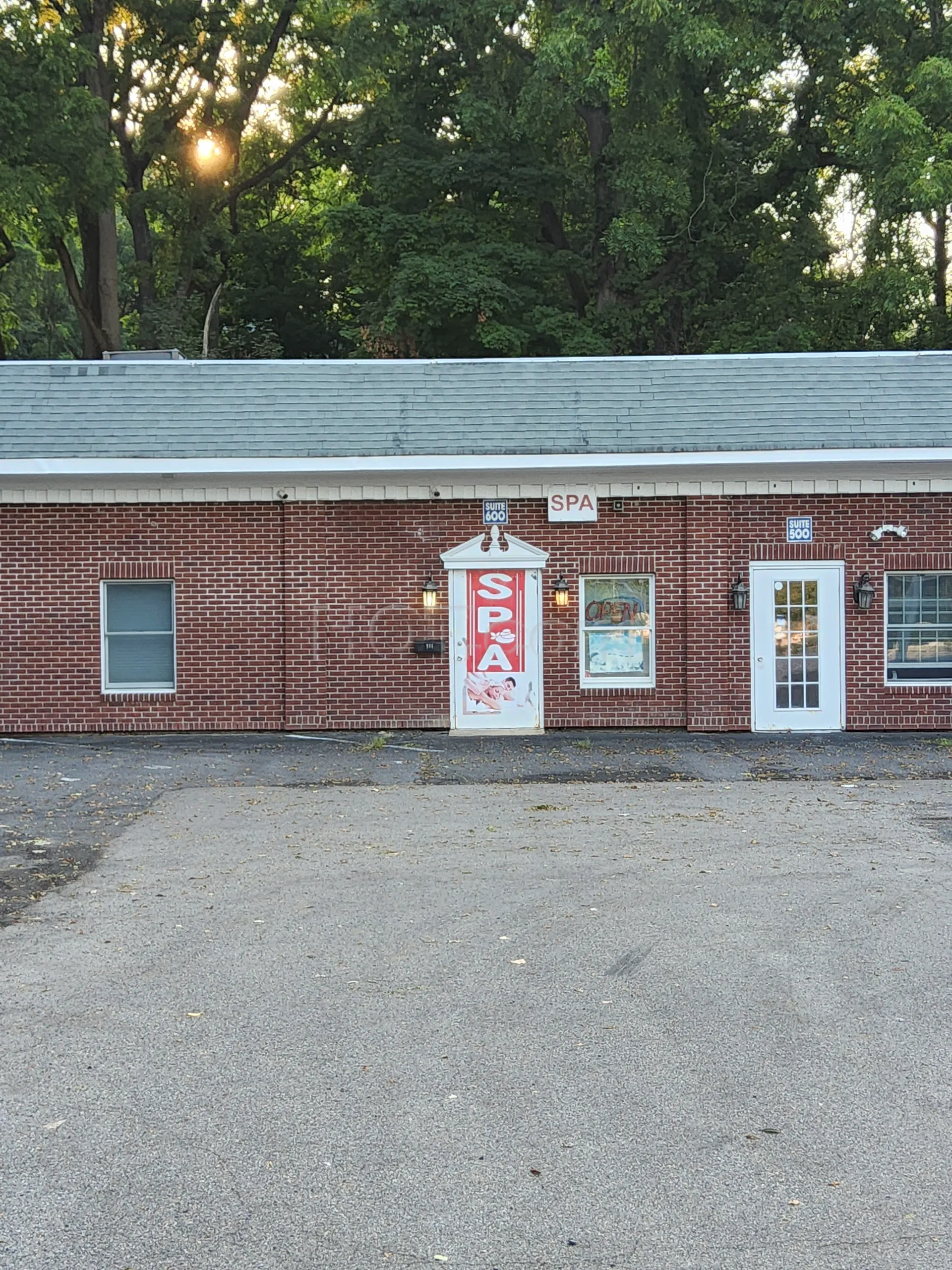 New Windsor, New York Massage spa