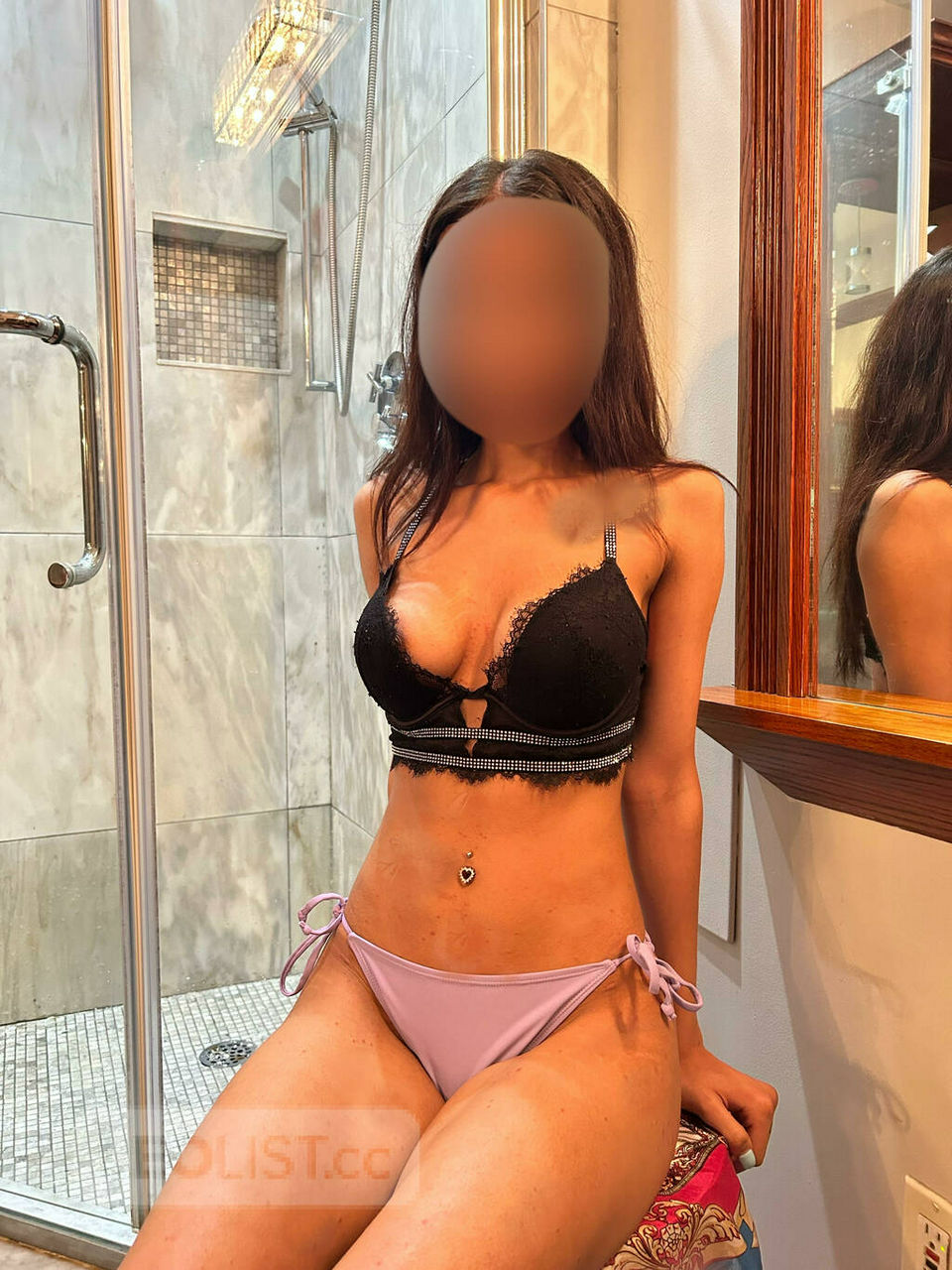 Escorts North York, Ontario SEXY SATURDAY**12 GIRLS AVAILABLE** YORKDALE** UNTIL 4AM