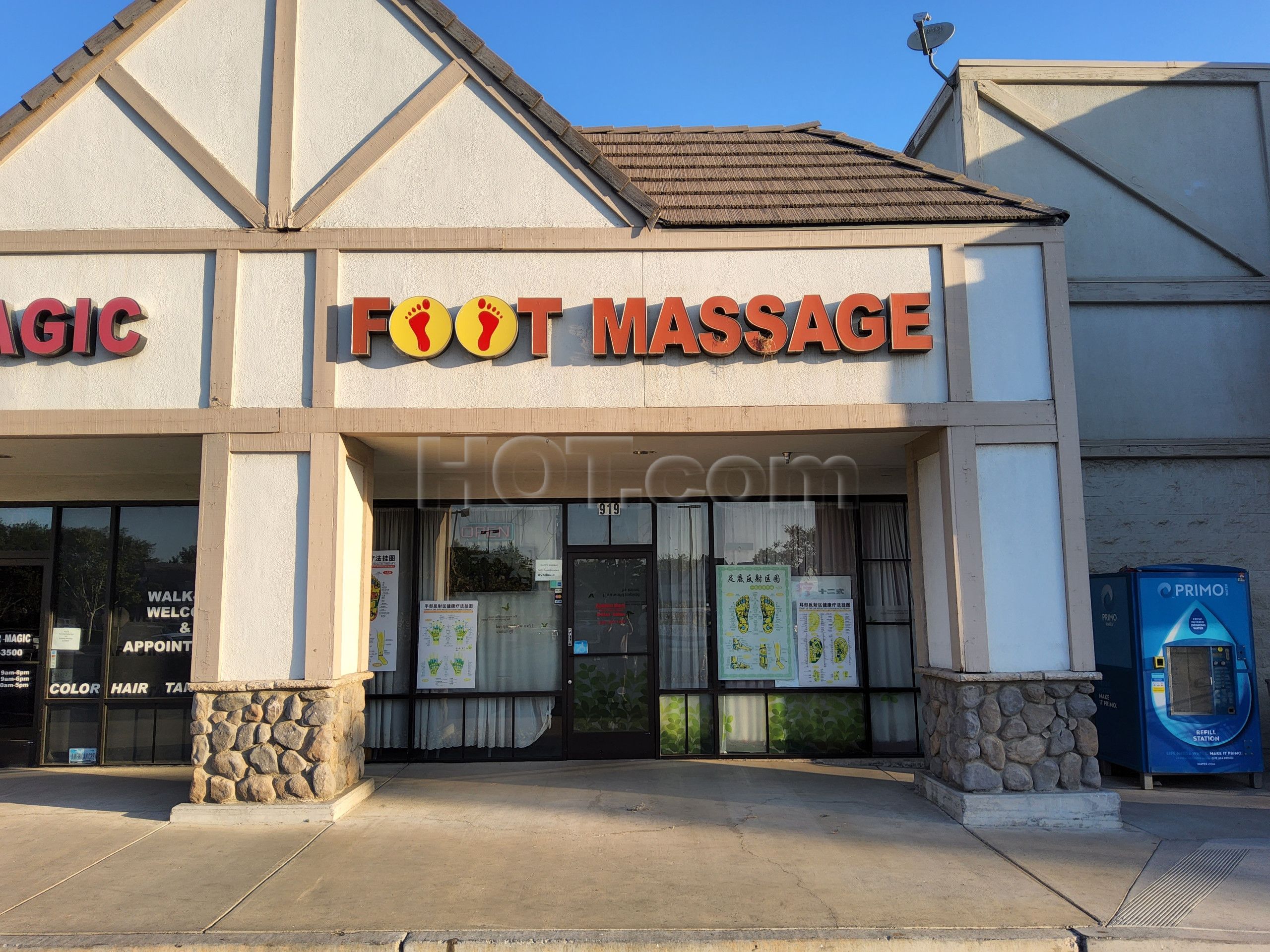 Reedley, California Poly Foot Reflexology