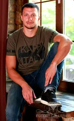 Escorts Kharkiv, Ukraine Vanya