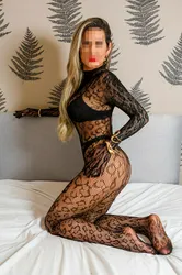 Escorts Chicago, Illinois New Lucia