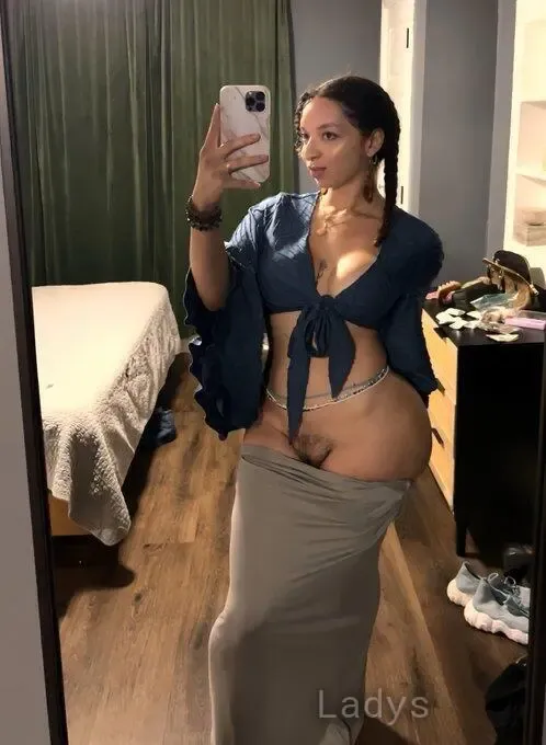 Escorts Chicago, Illinois LETS MEET UP AND FUCK