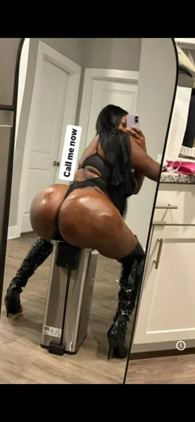 Escorts Charlotte, North Carolina Bella