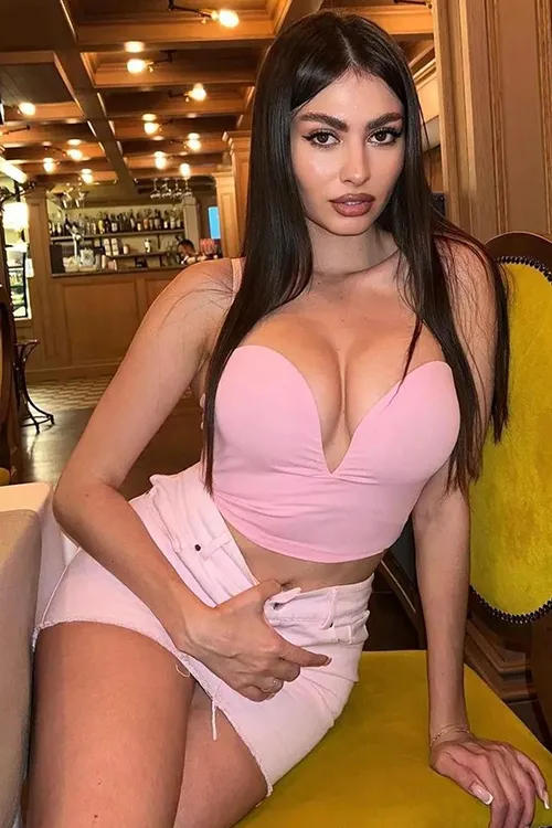 Escorts Berlin, Germany Chiana