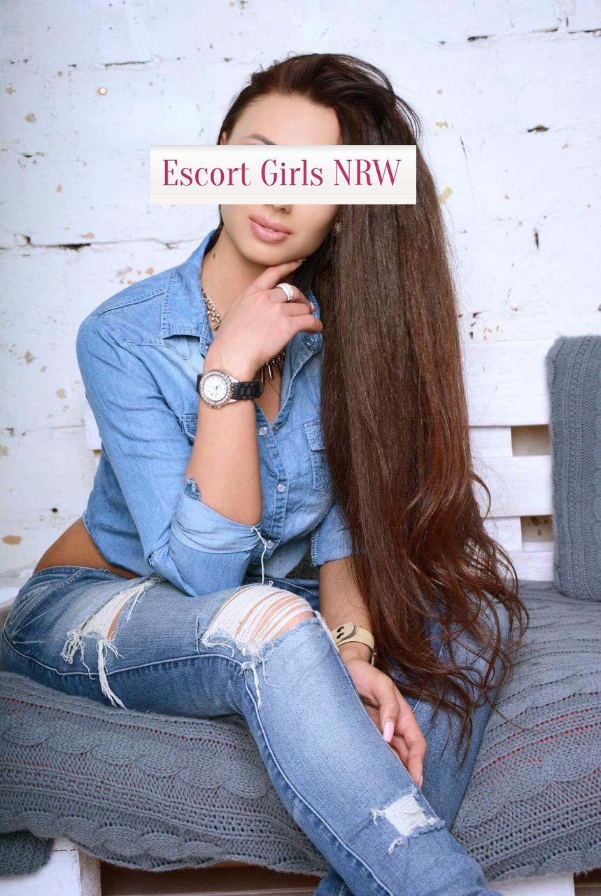 Escorts Dusseldorf, Germany Tory