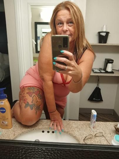 Escorts Toledo, Ohio 💋Mystical Mami💦 THIS SLOPPY WET WARM MOUTH CUM LET ME MAKE YOU BUST A FAT NUT 🥜 AN THEM TOES CURL💋