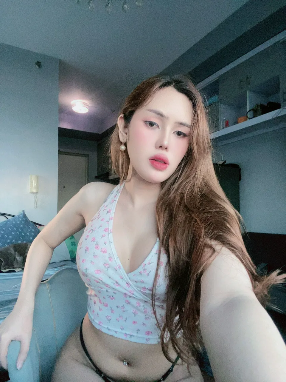 Escorts Makati City, Philippines Sexy Christine