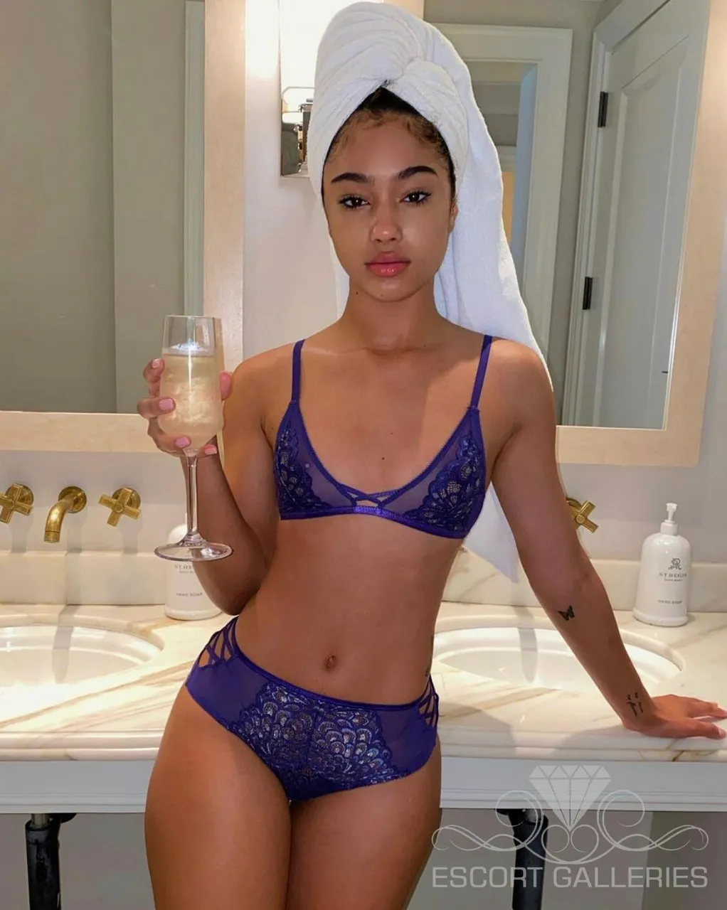 Escorts Cairo, Egypt null