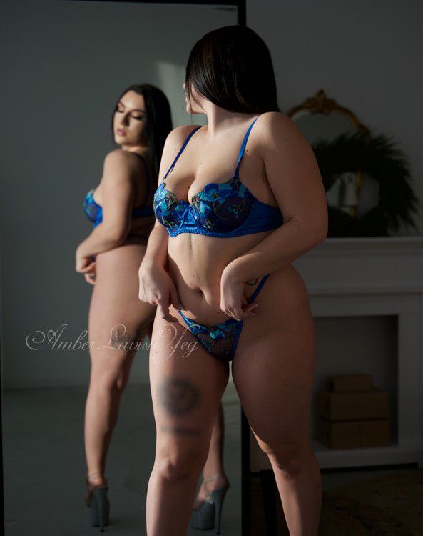 Escorts Calgary, Alberta Amberlavish