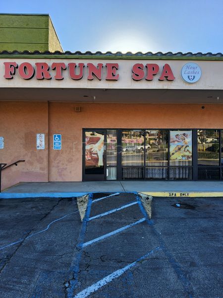Massage Parlors Vista, California Good Fortune Spa