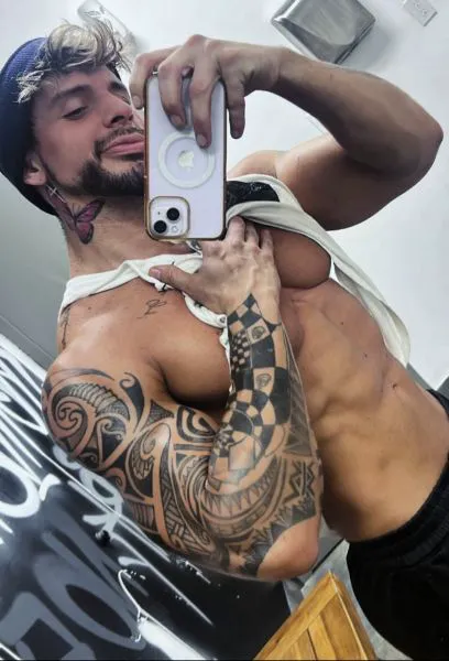 Escorts New York City, New York AdoniCebrian